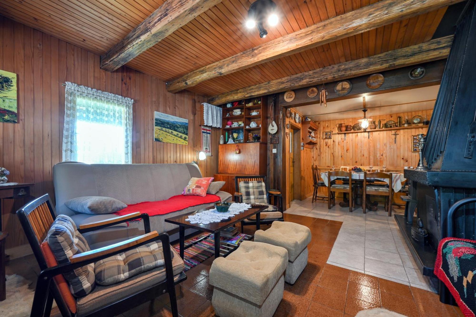 Kuca Viola, Traditional Wooden House In Tuhelj Buitenkant foto
